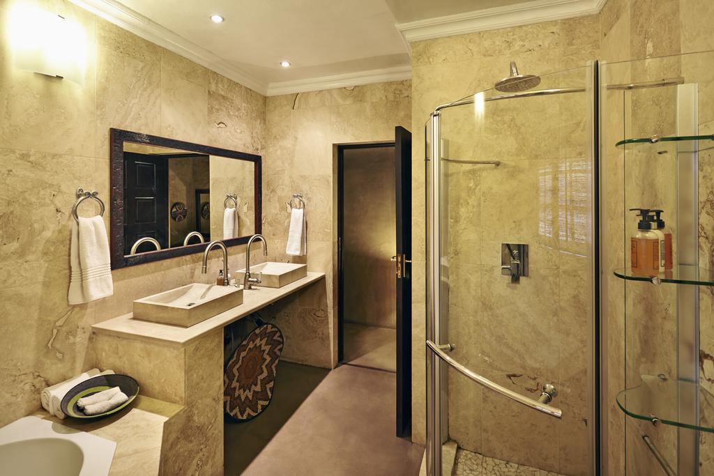 Vuyani Safari Lodge Hoedspruit Exteriör bild